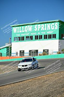 media/Oct-18-2025-Extreme Speed (Sat) [[d6d7e1fef1]]/Group 4 Orange/Session 1 (Turn 4)/